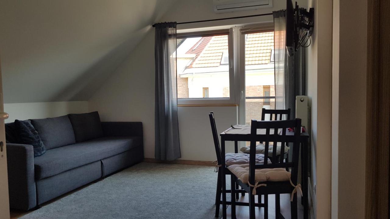 Vegvar Delux Apartman Gyula Eksteriør bilde